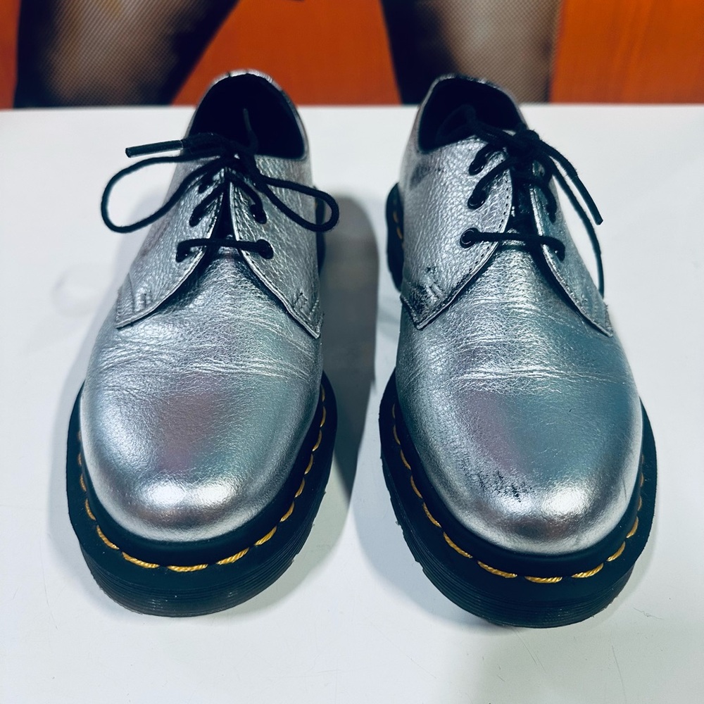 Dr. Martens Metallic Silver Pebbled Leather 1461 MET Shoes